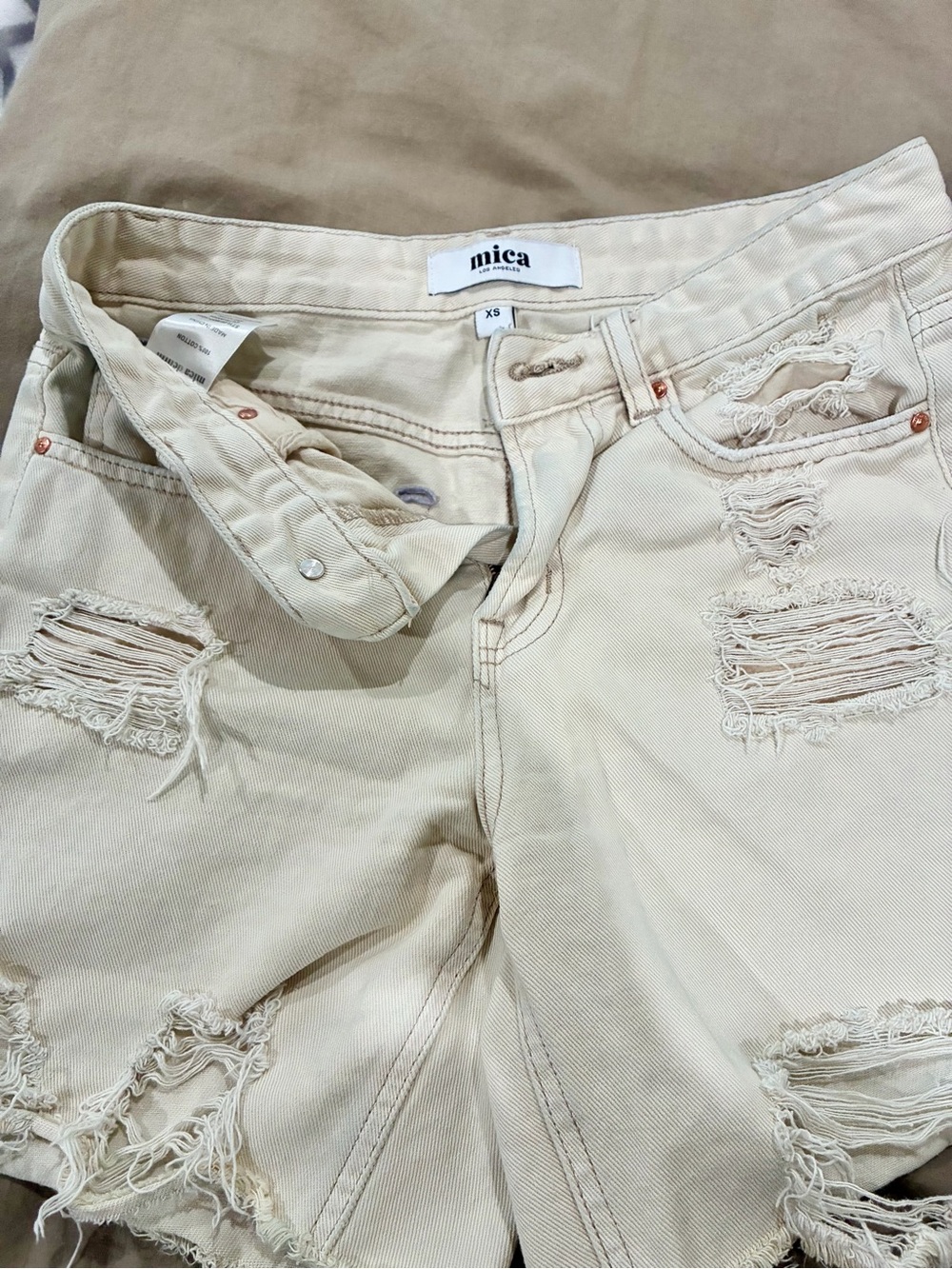 mica Distressed Beige Women's Shorts - XS
